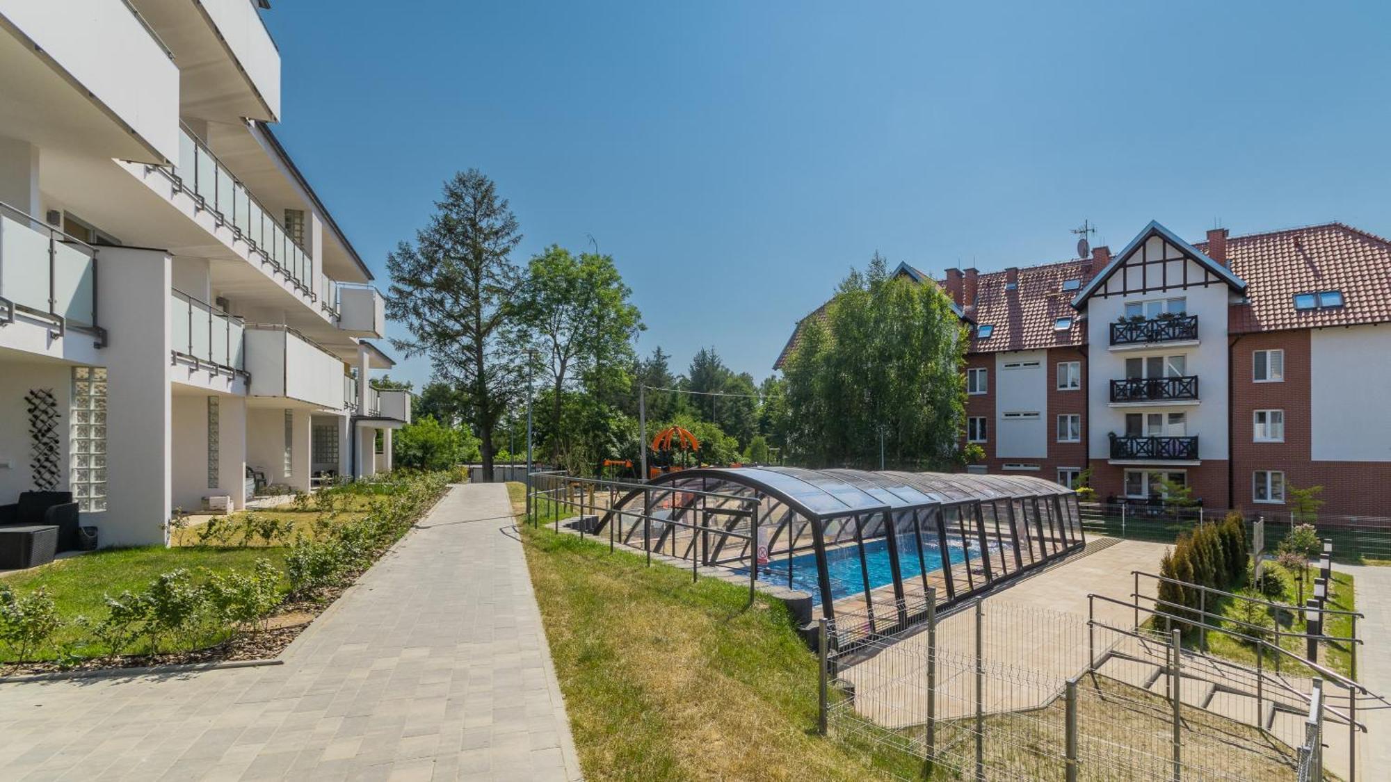 Apartamenty Sun & Snow Baltic Garden Z Basenem I Placem Zabaw Sztutowo Zewnętrze zdjęcie